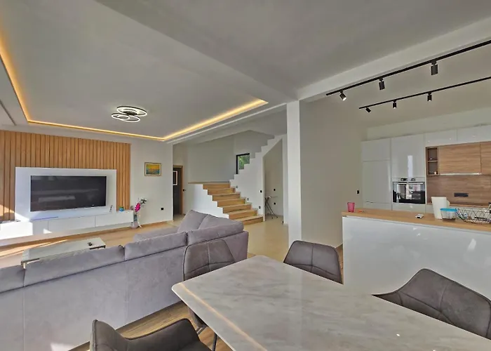 Villa Lucesole Budva